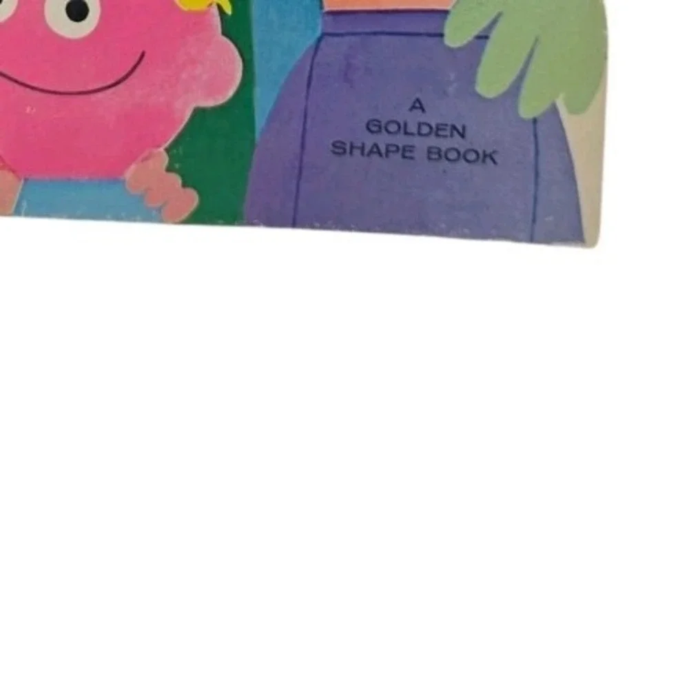 Vintage 2nd Edition‎ 1971 Sesame Street People in my Family A Golden Shape Book